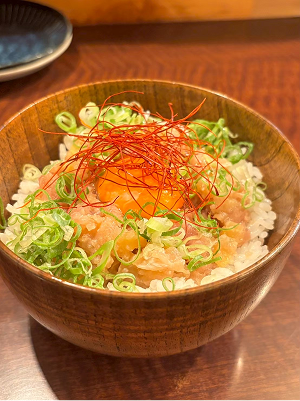 ねぎとろたくユッケ丼